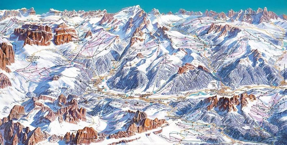 Hotel Club Regina E Fassa مازين المظهر الخارجي الصورة